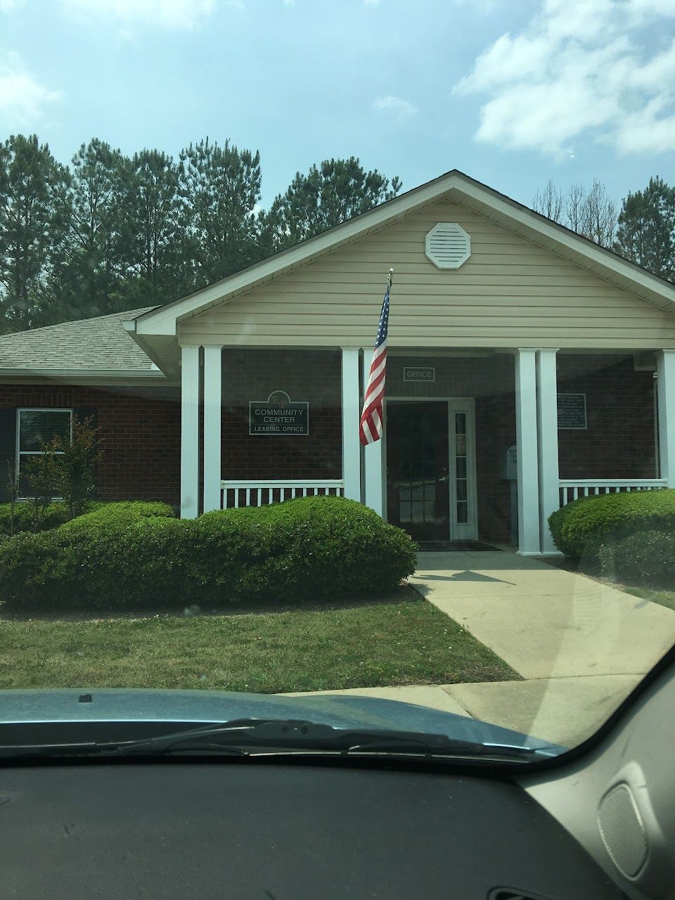 Emerald Pointe Apartments
