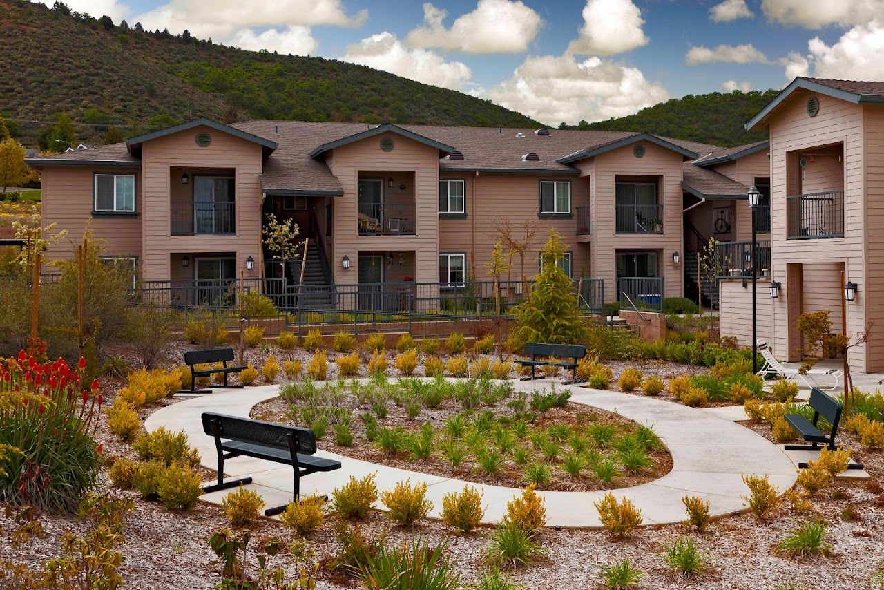 Emerald Pointe Apt Homes