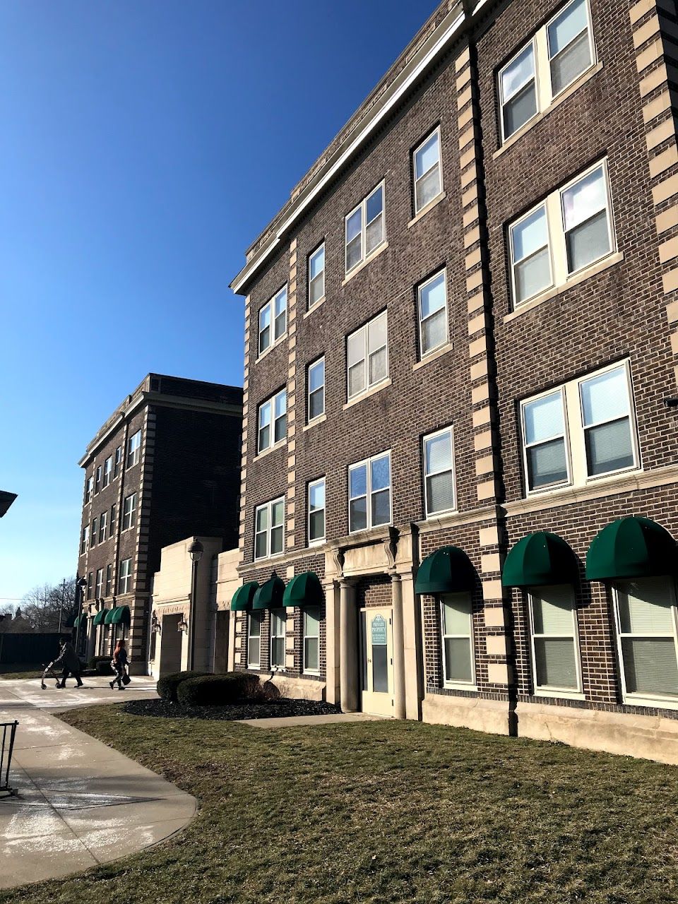 Erie Square Apts