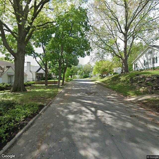 Eugene Field Apts