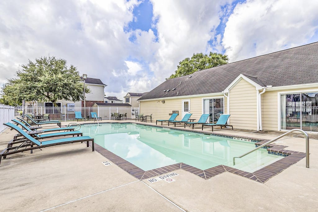 Falcon Pointe Apts