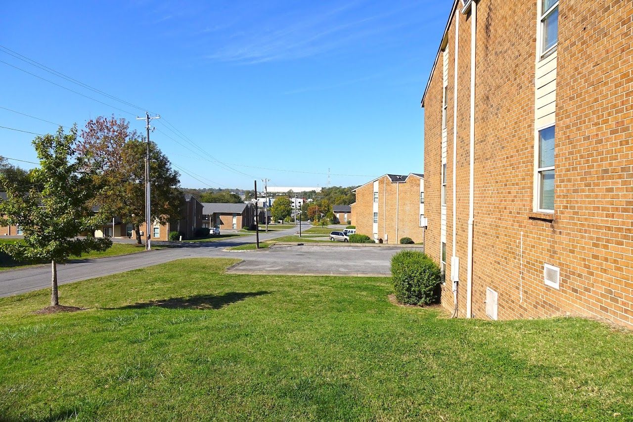 Fallbrook Apts