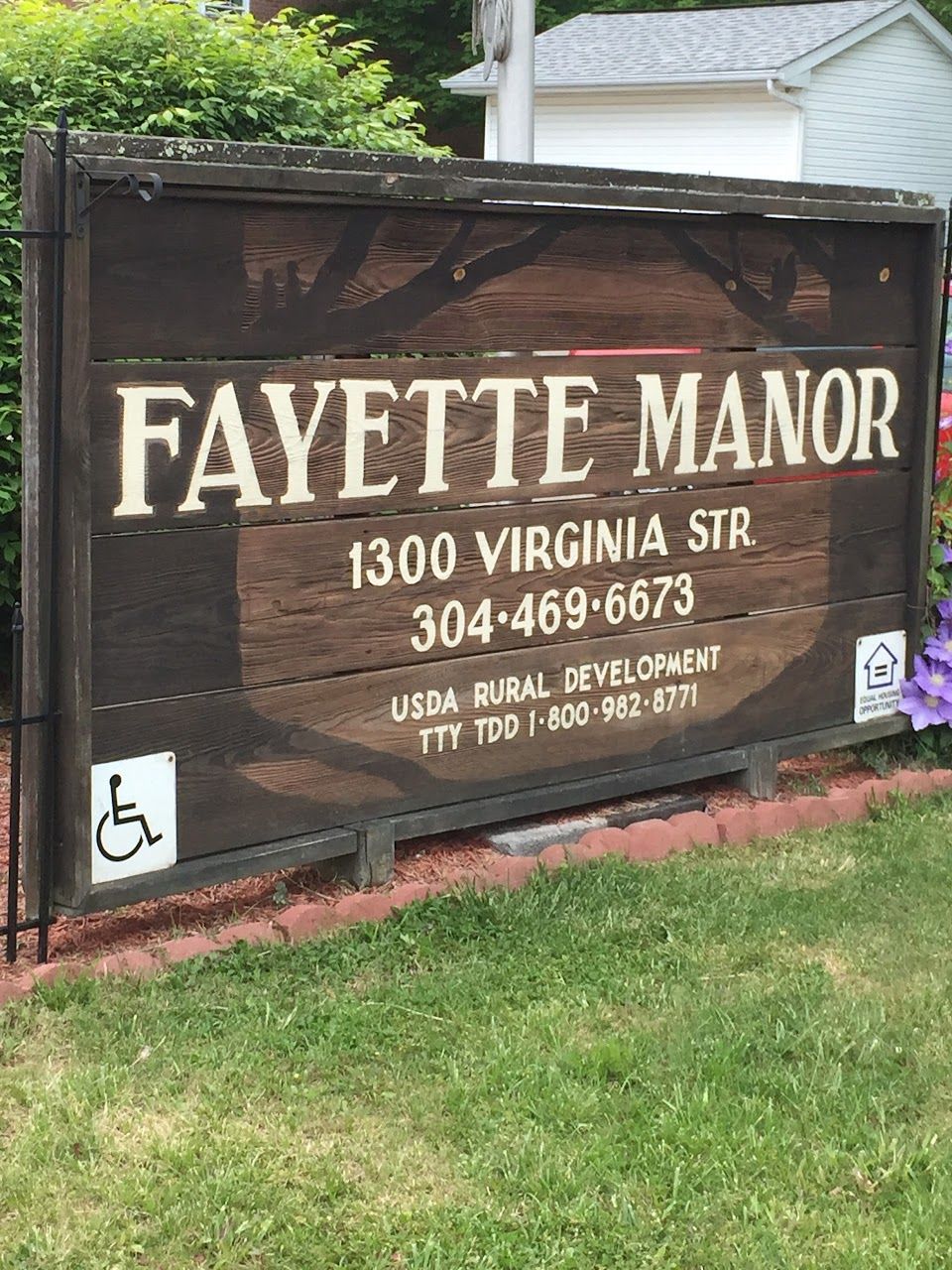 Fayette Manor Apts