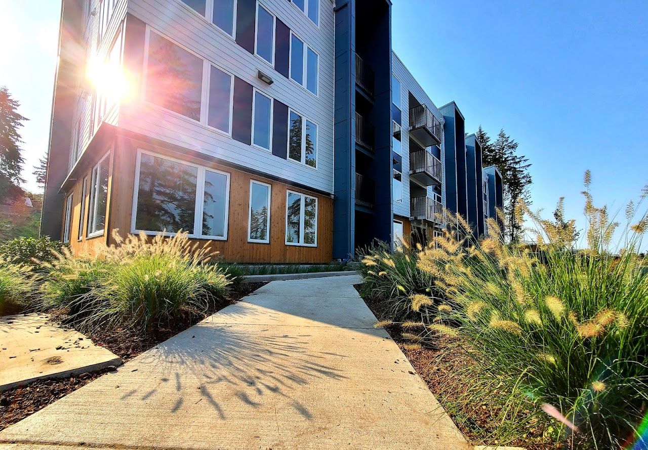Fields Apts, The
