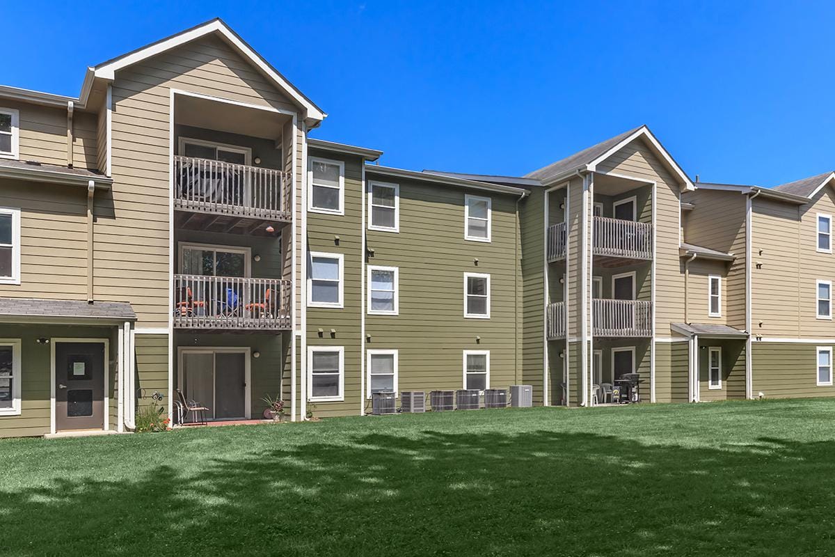 Forest View Apts