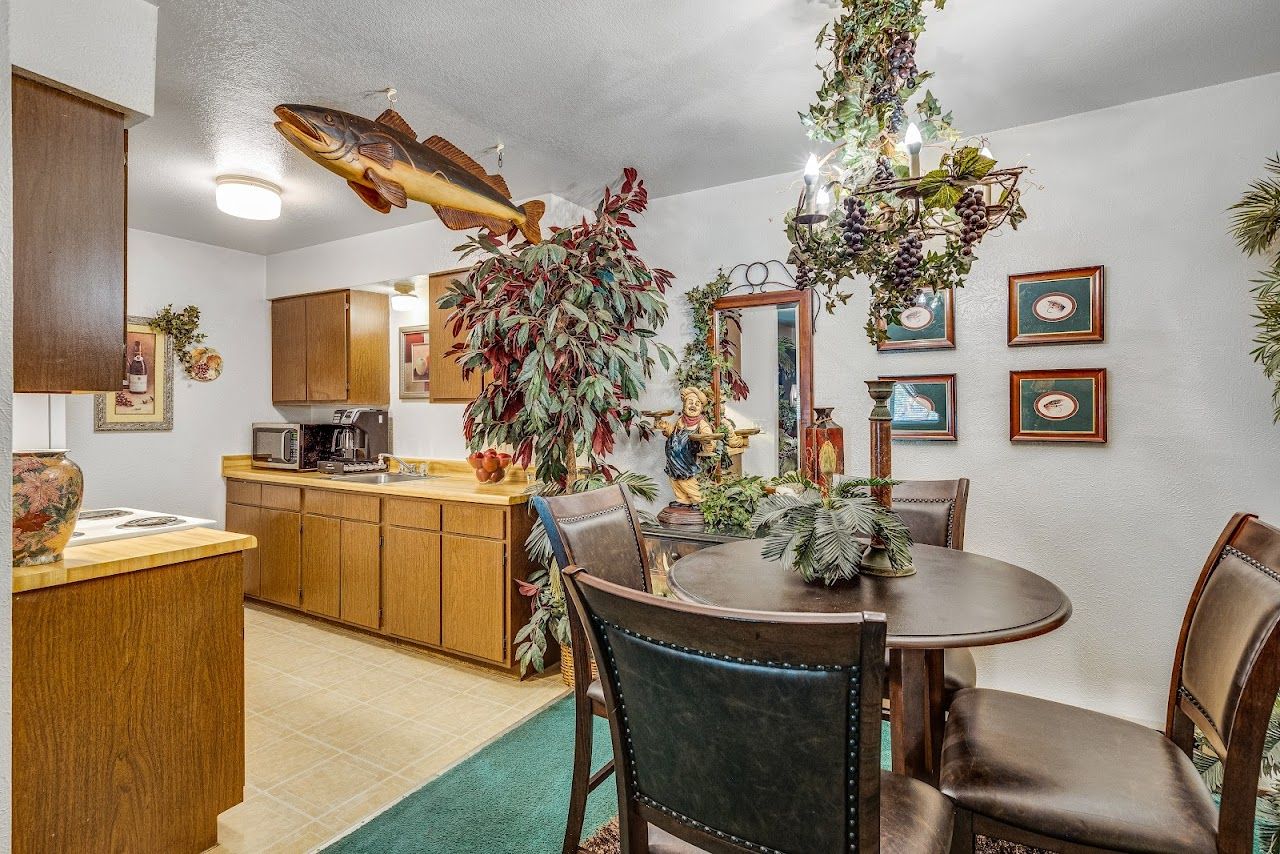Fountain Square Apts
