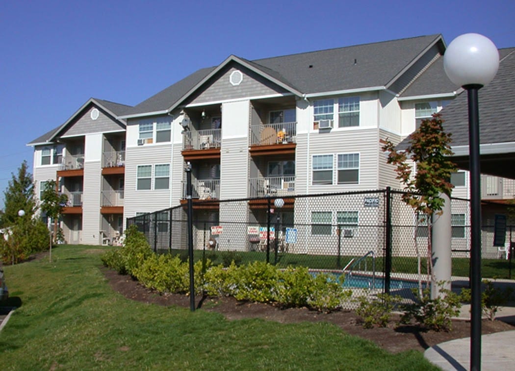Gateway Commons Apts