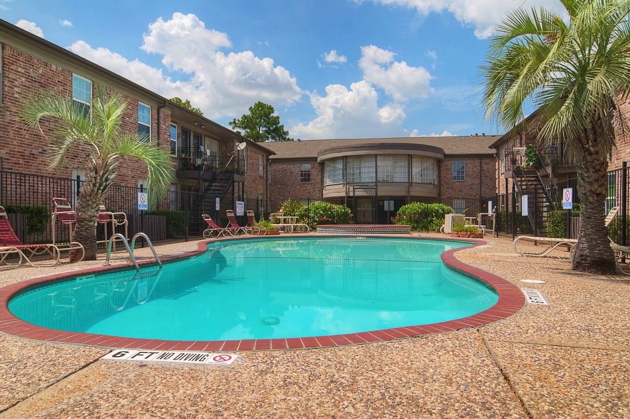 Gentry House Apts