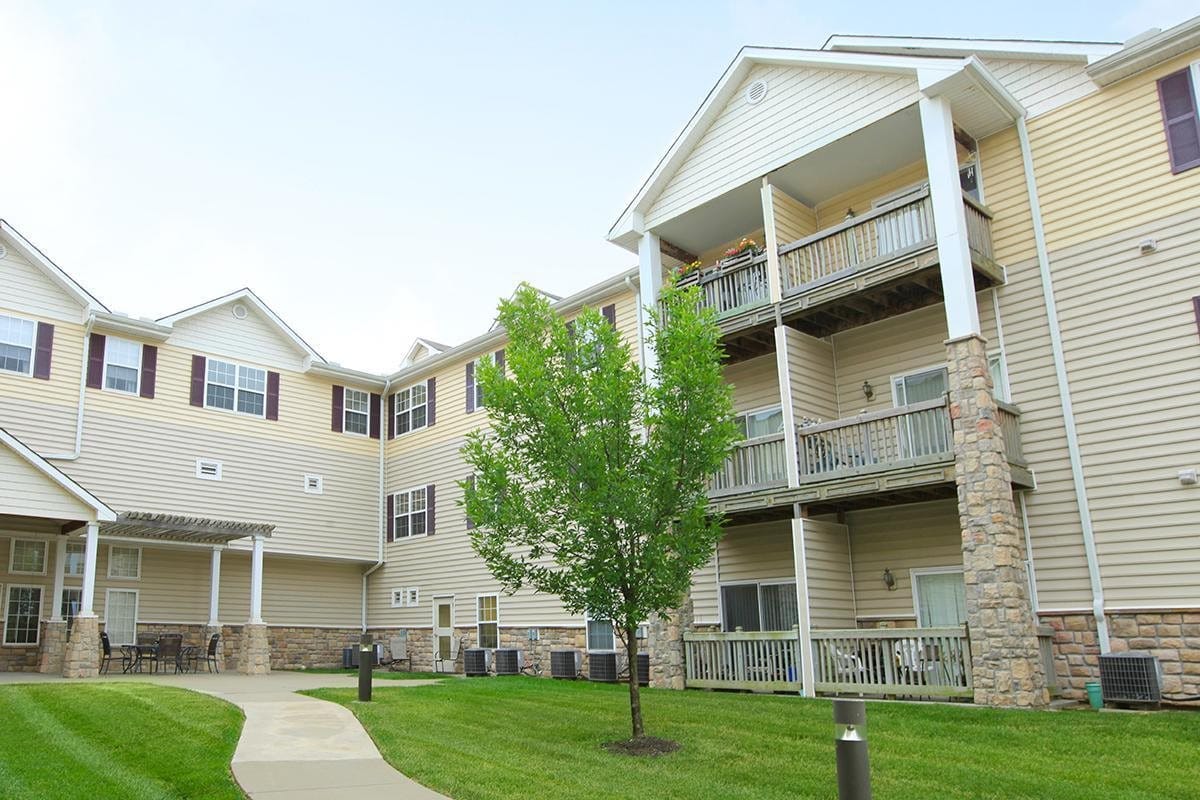 Gladstone Senior Apts