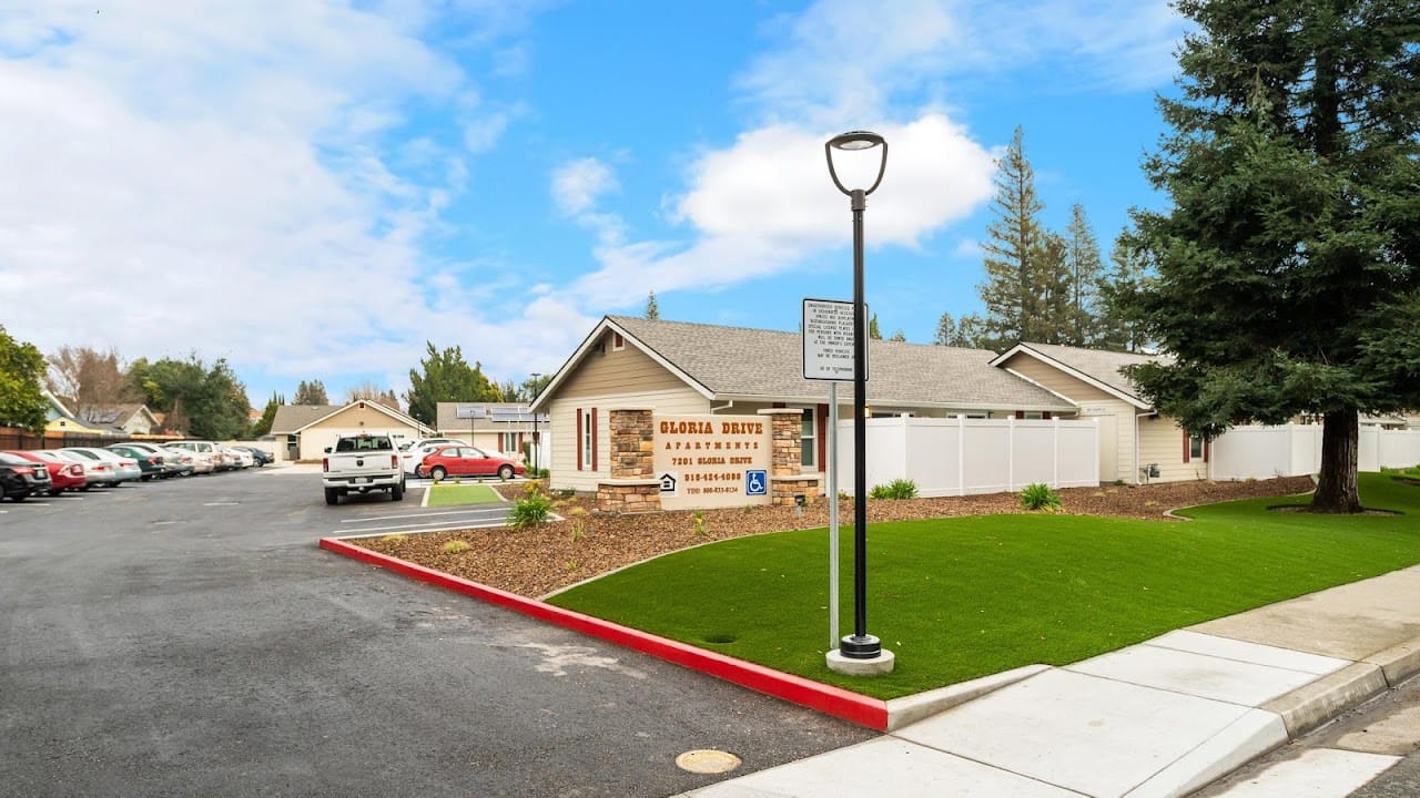 Gloria Drive Apartments