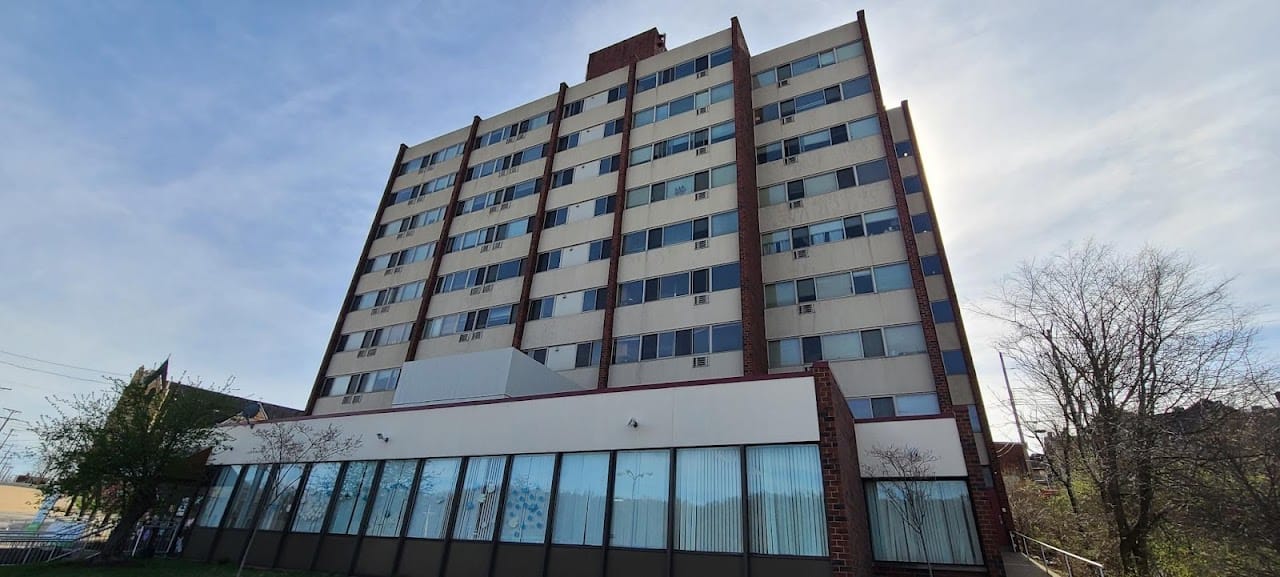 Grant Towers Apts