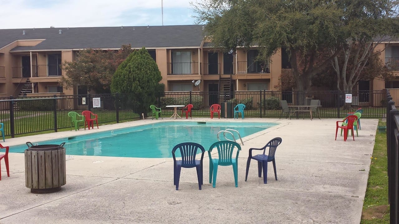 Green Meadows Apts