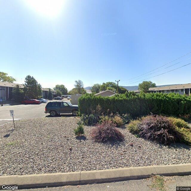 Green Tree Apts