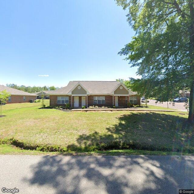 Grove Apts