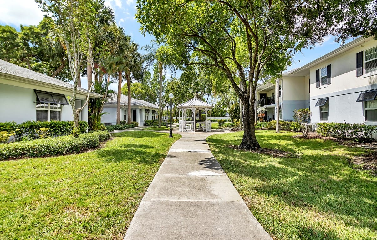Groves Of Delray