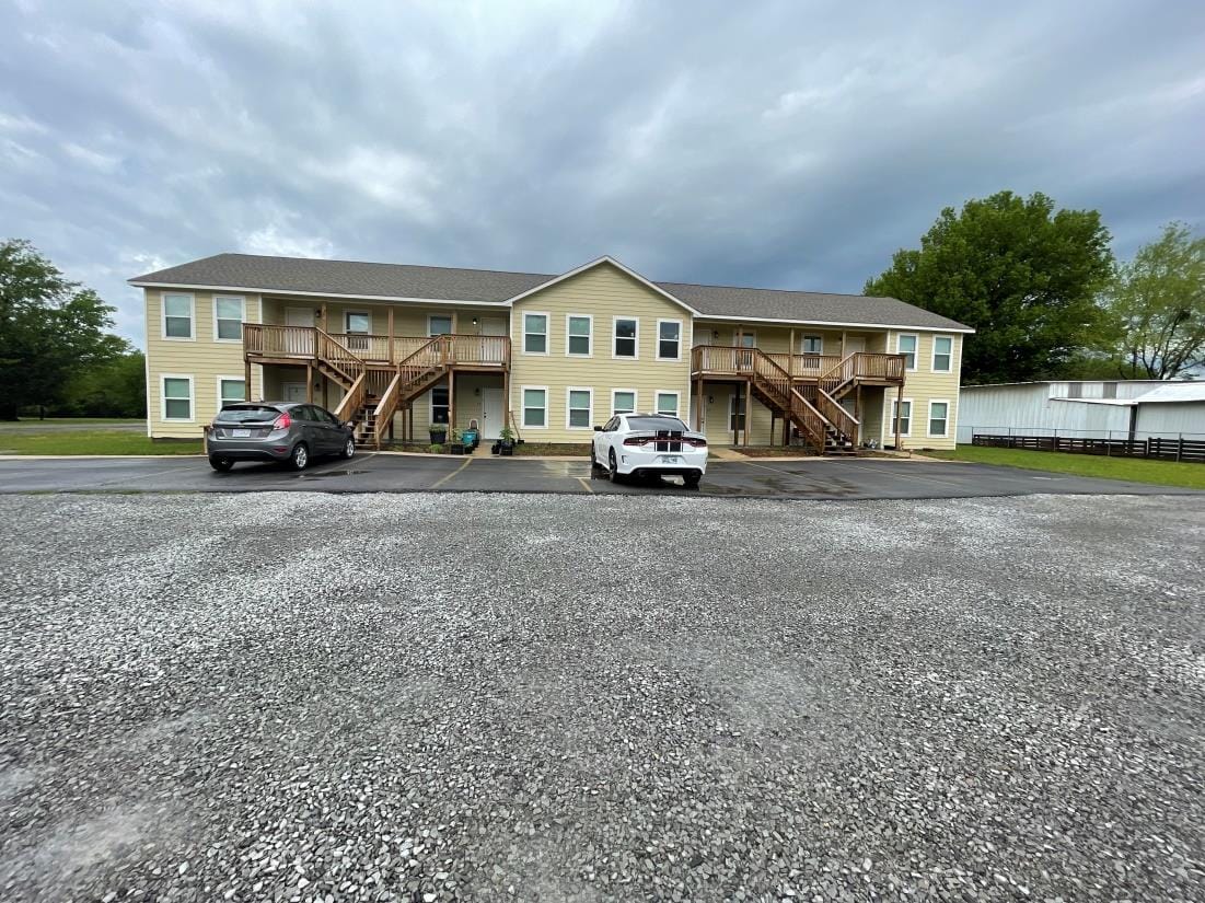 Haley'S Village Apts