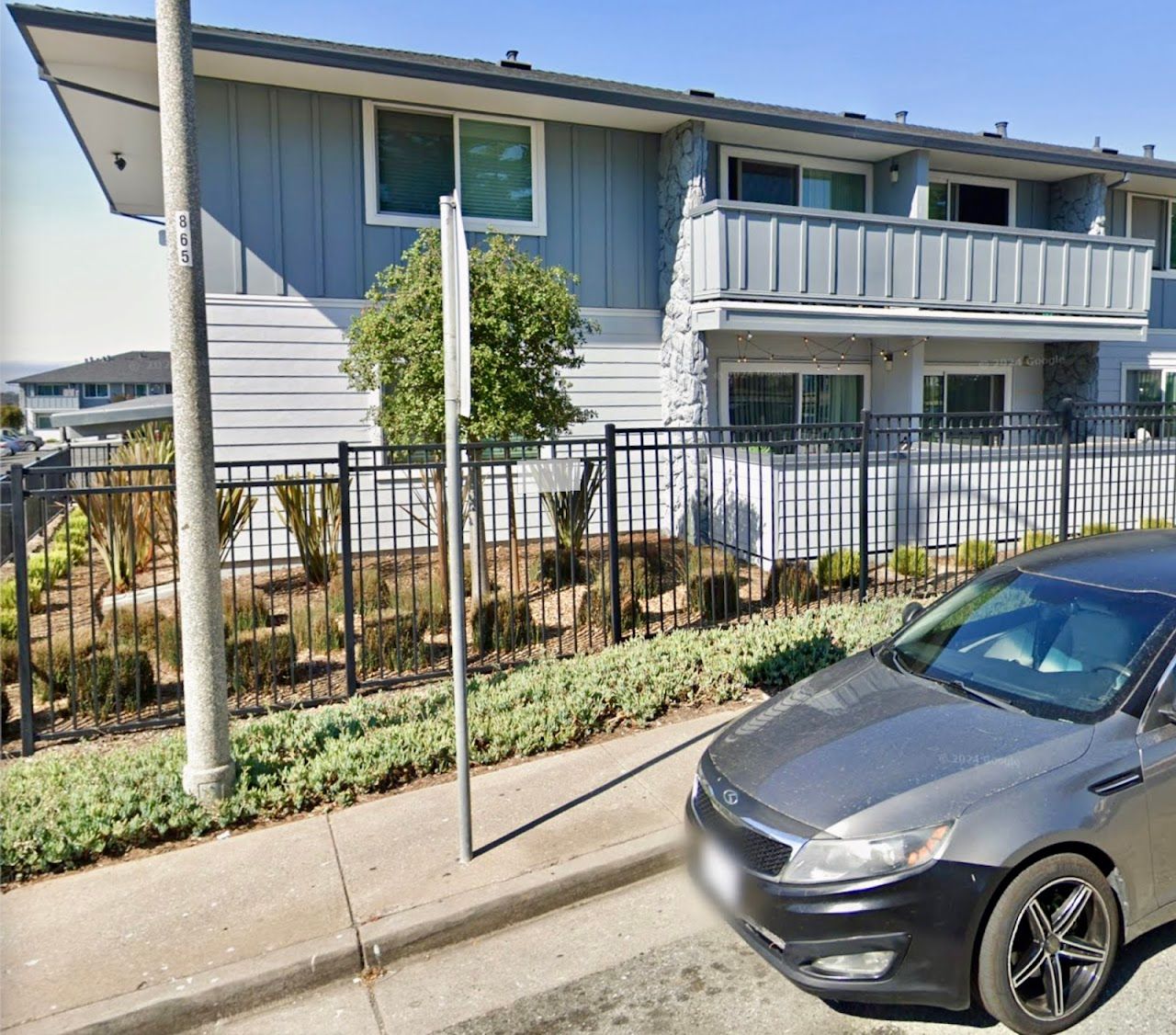 Hamilton, Ellis + Martin Plaza Apartments