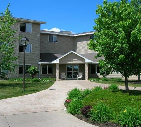 Hanley Place Apts