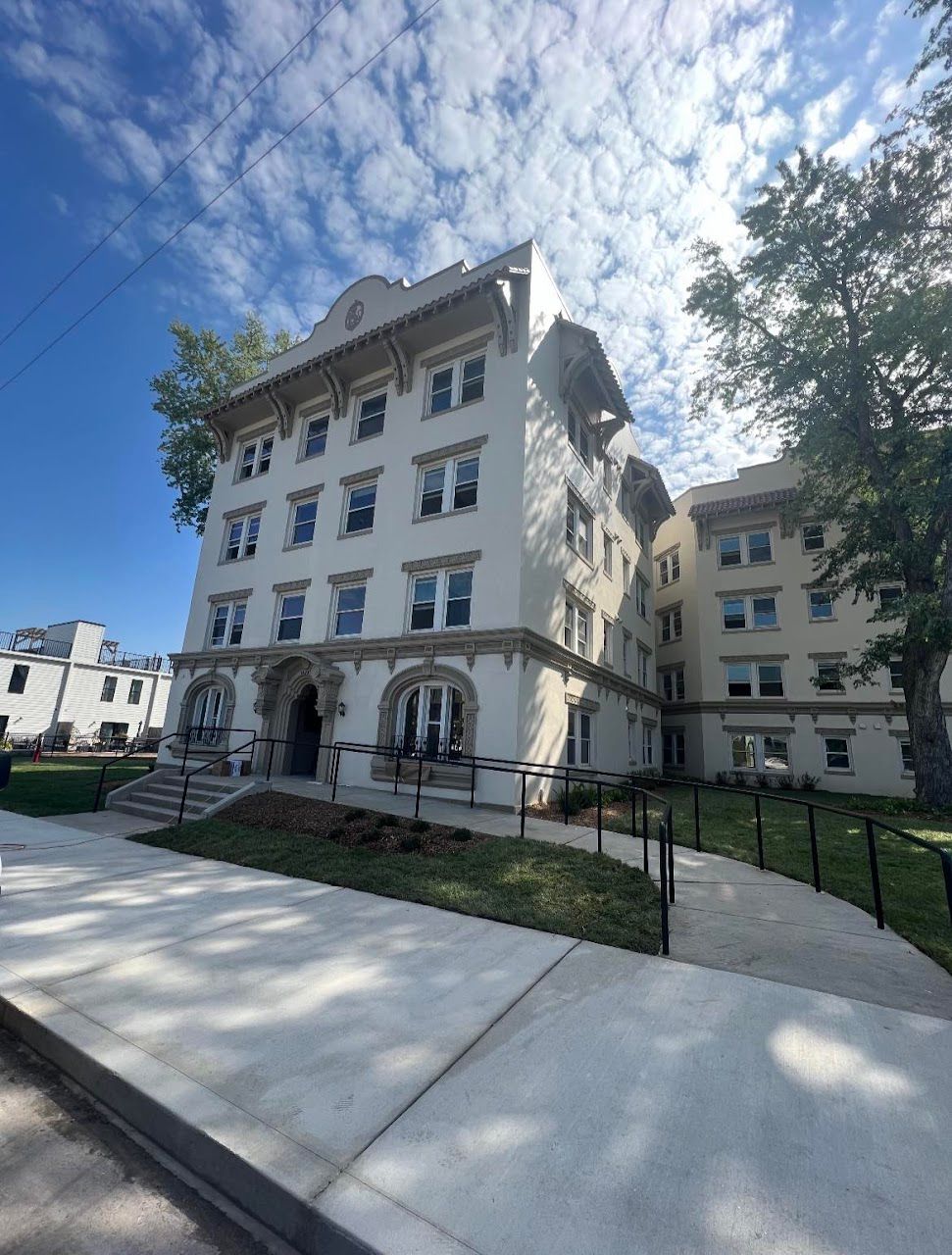 Hanscom Apartments
