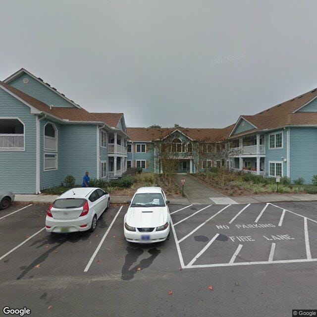 Harbor Apartments  (Harborview Apartments)
