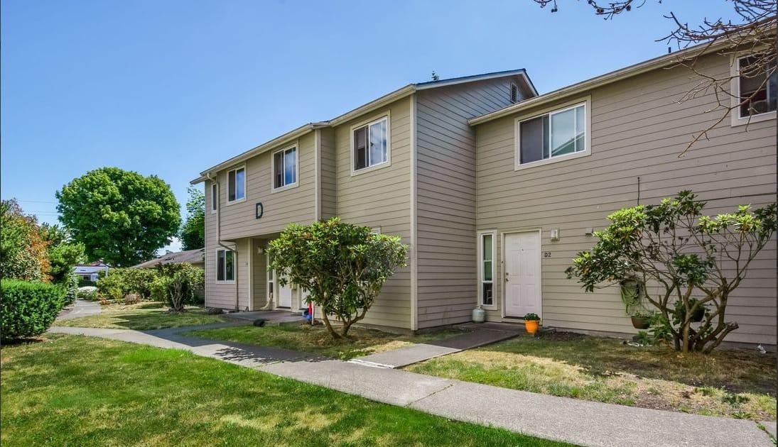Harbor Village Apartments
