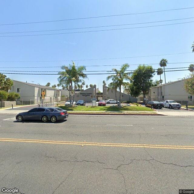 Hawaiian Gardens Apts