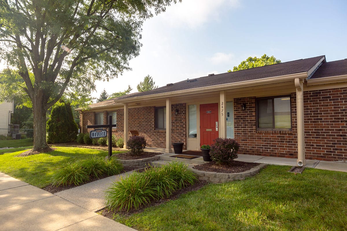 Henderson Court Apts