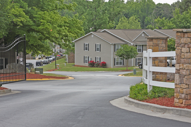 Hidden Creste Apartments