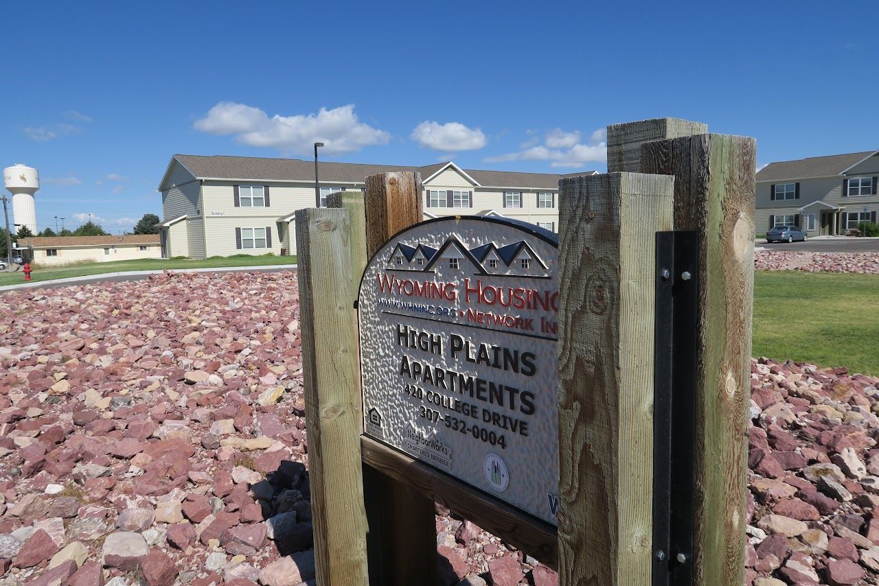 High Plains Apts