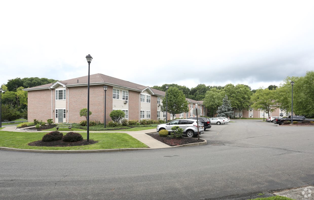 High Pointe Apts