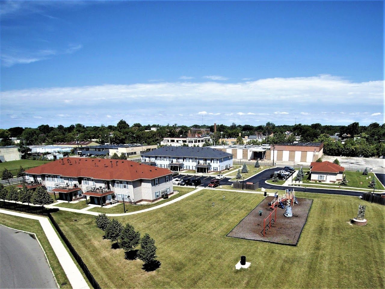 Highland Manor Apts