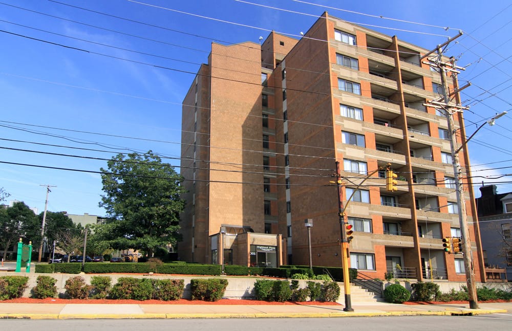 Highland Plaza