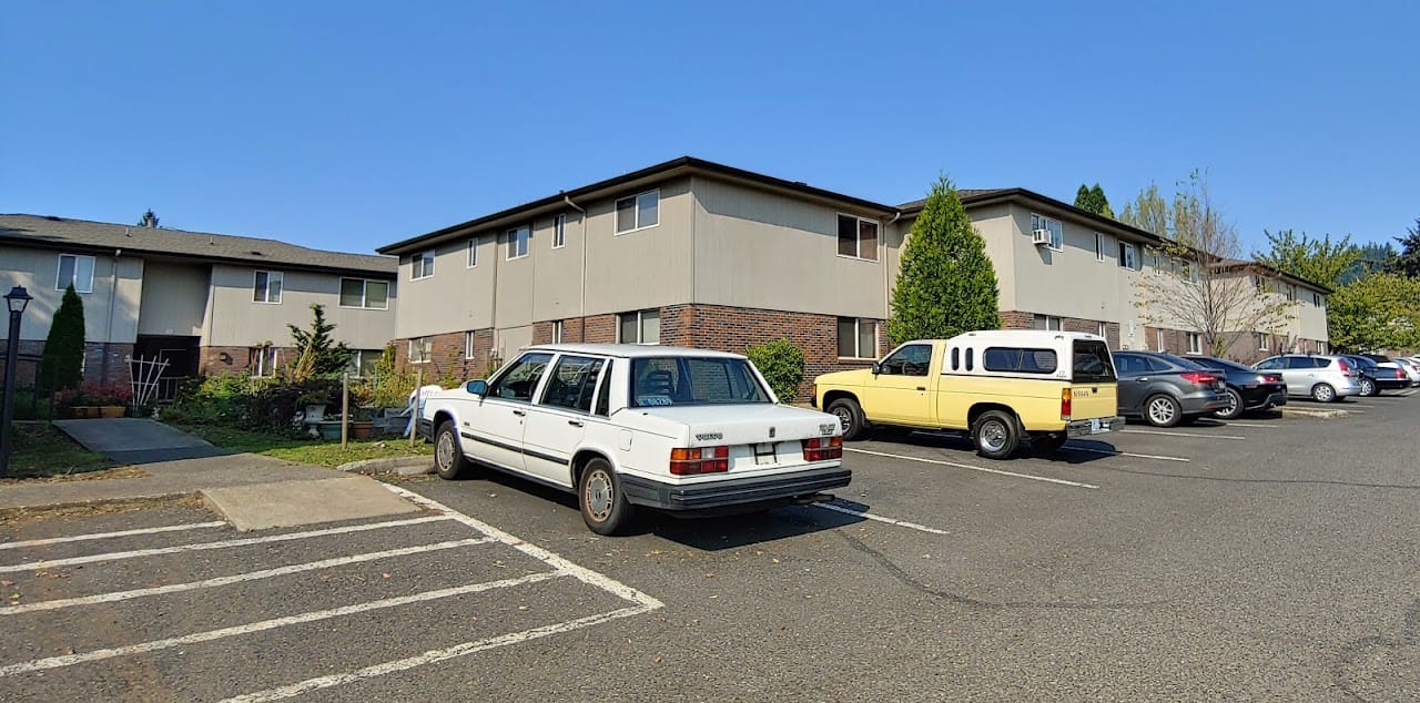 Holgate Plaza Apts
