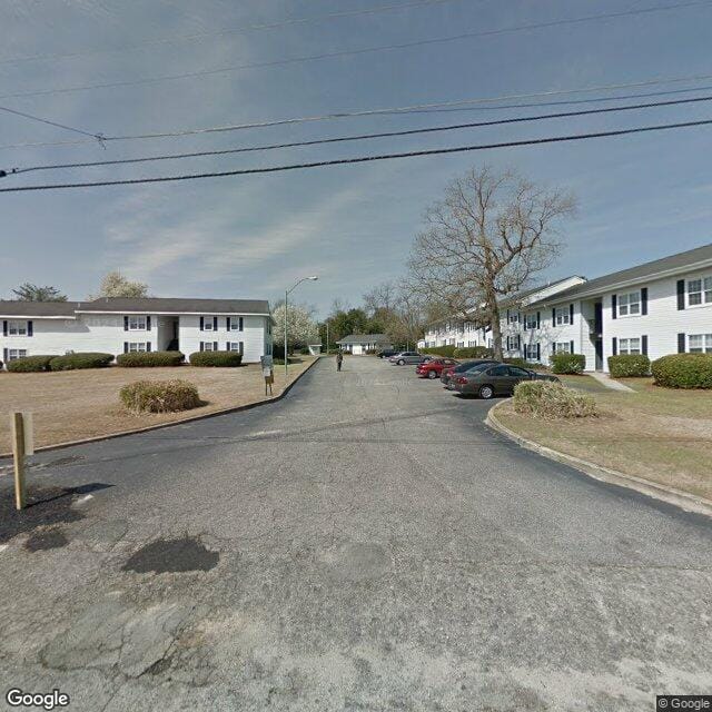 Holly Court Apts