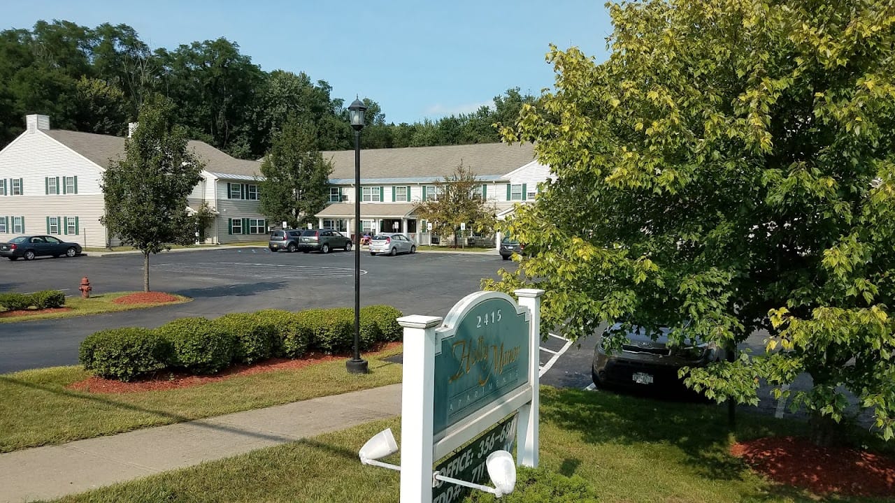 Holly Manor