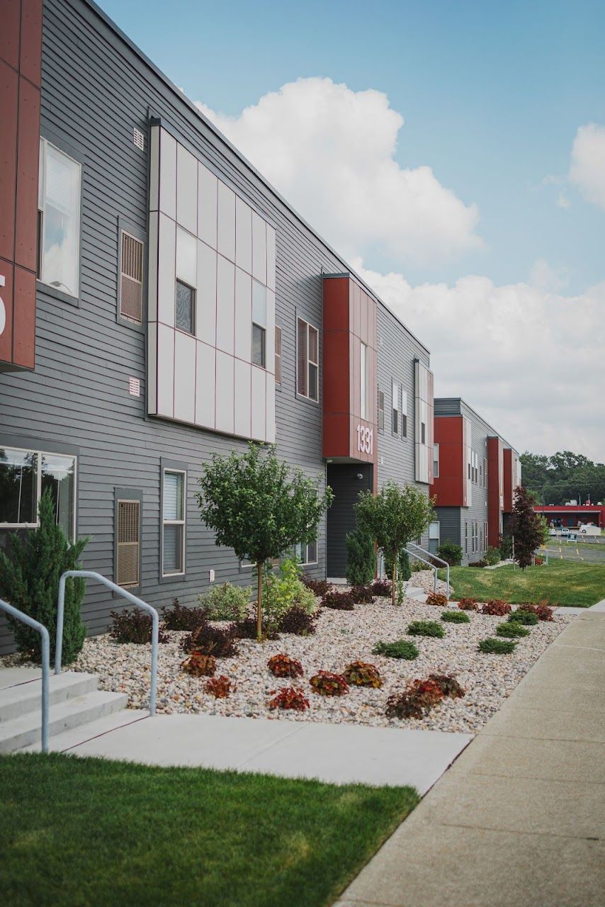 Hom Flats At 28 West