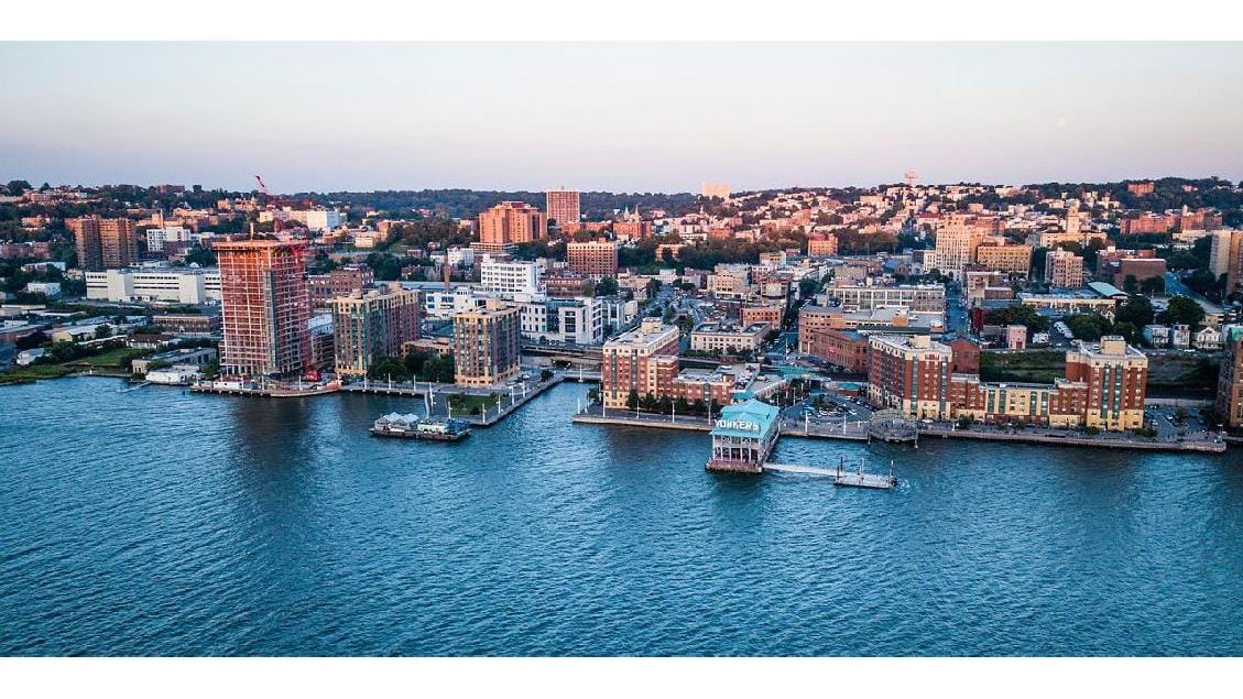 Hudson 44