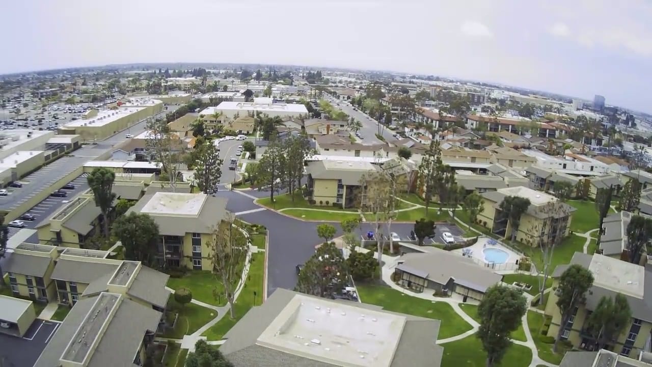 Huntington Villa Yorba Apartments