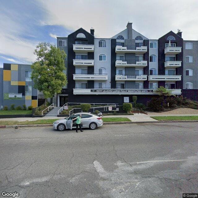Hyde Park Place Apts