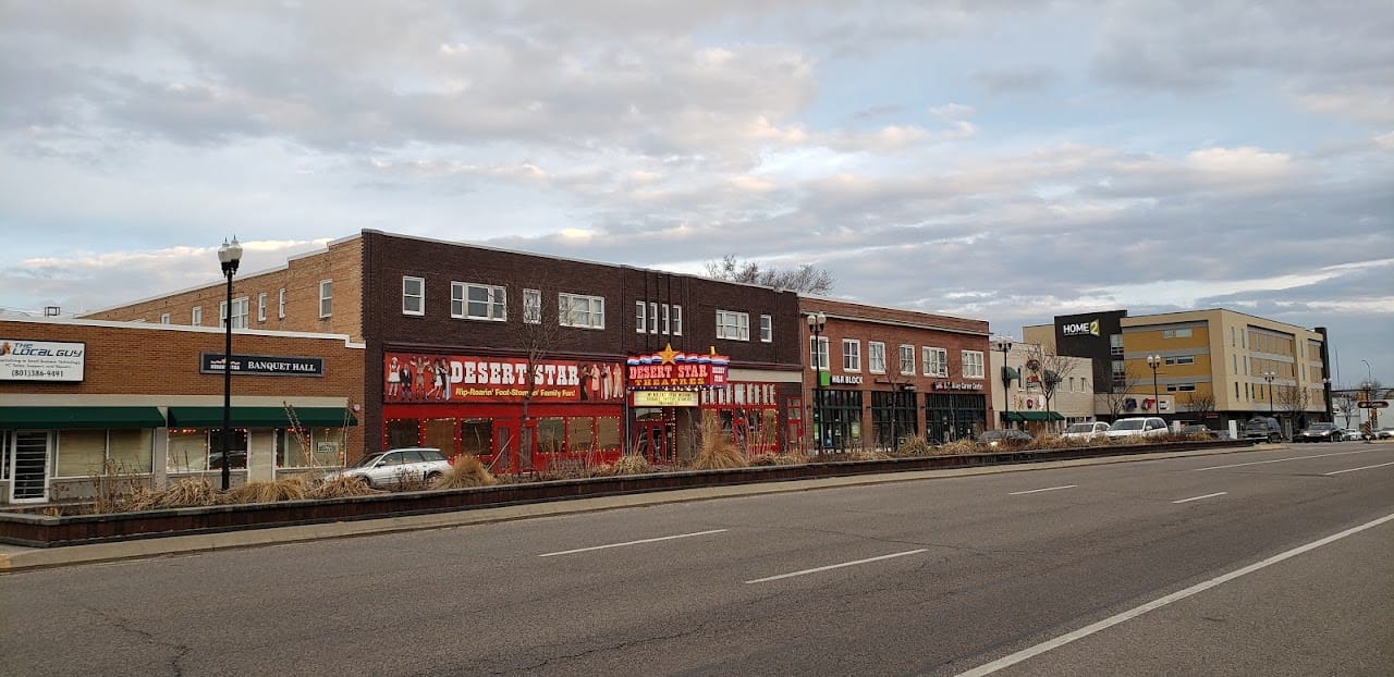 Iris Apts.