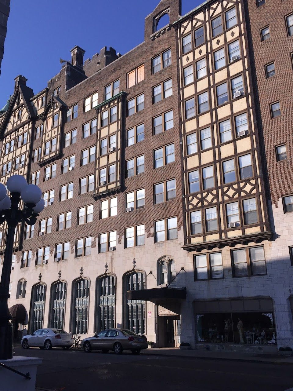 Irvin Cobb Apartments