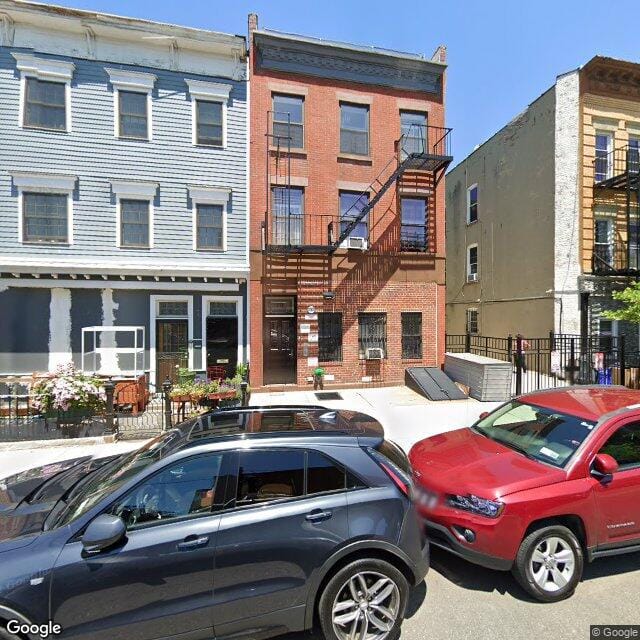 Jefferson Cluster (111 Putnam Ave)