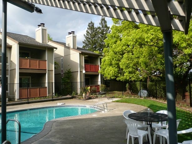 Jerron Place Apts