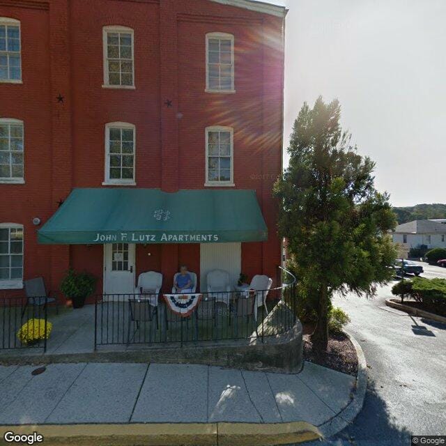 John F Lutz Apts