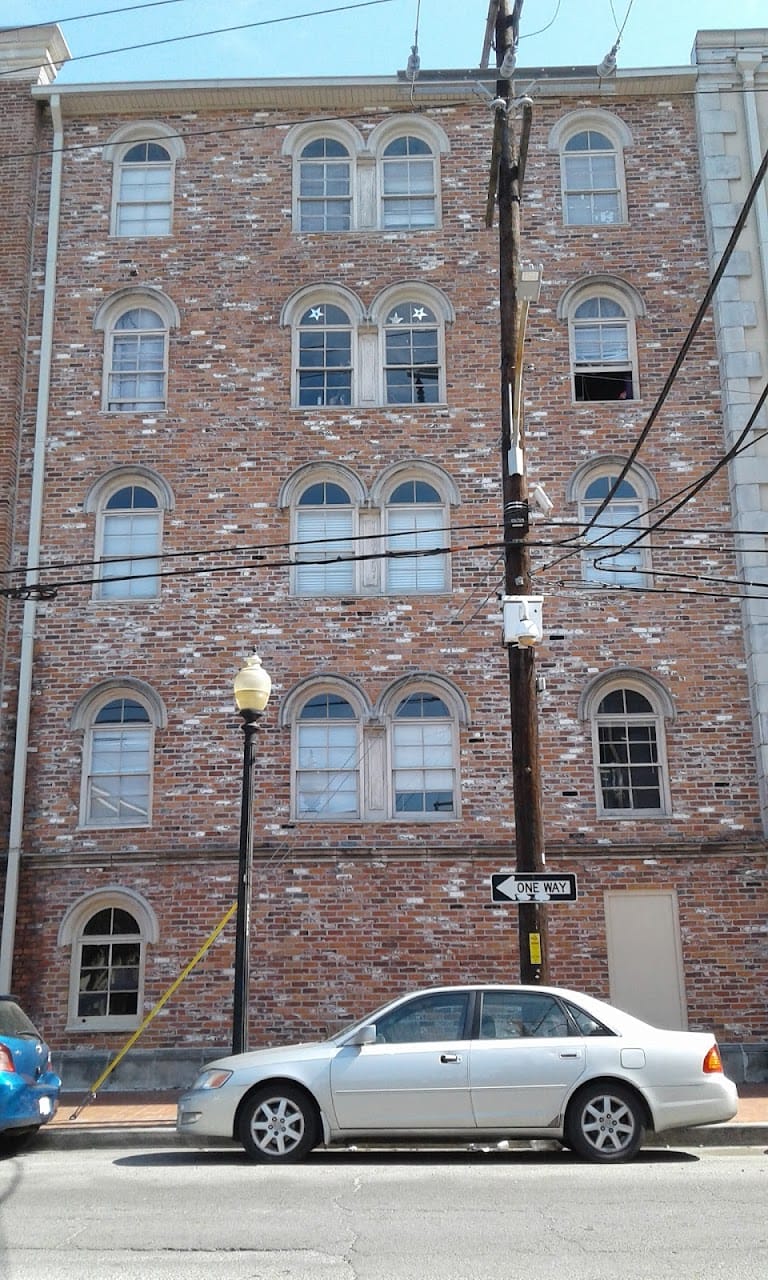 Josephine Apts