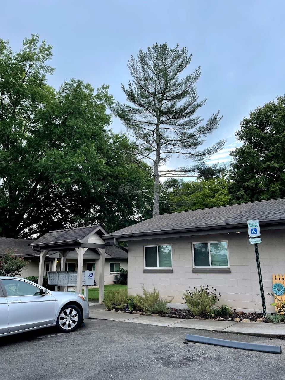 Kareday Terrrace Apts