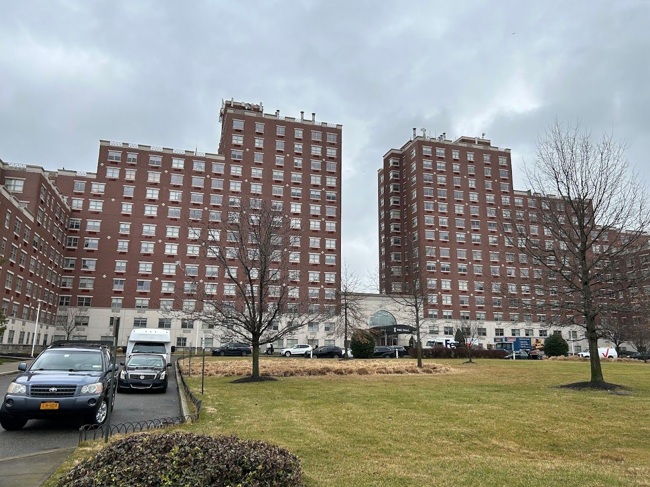 Kew Gardens Hills Apts