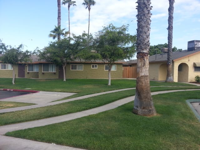 Kings Garden Apts