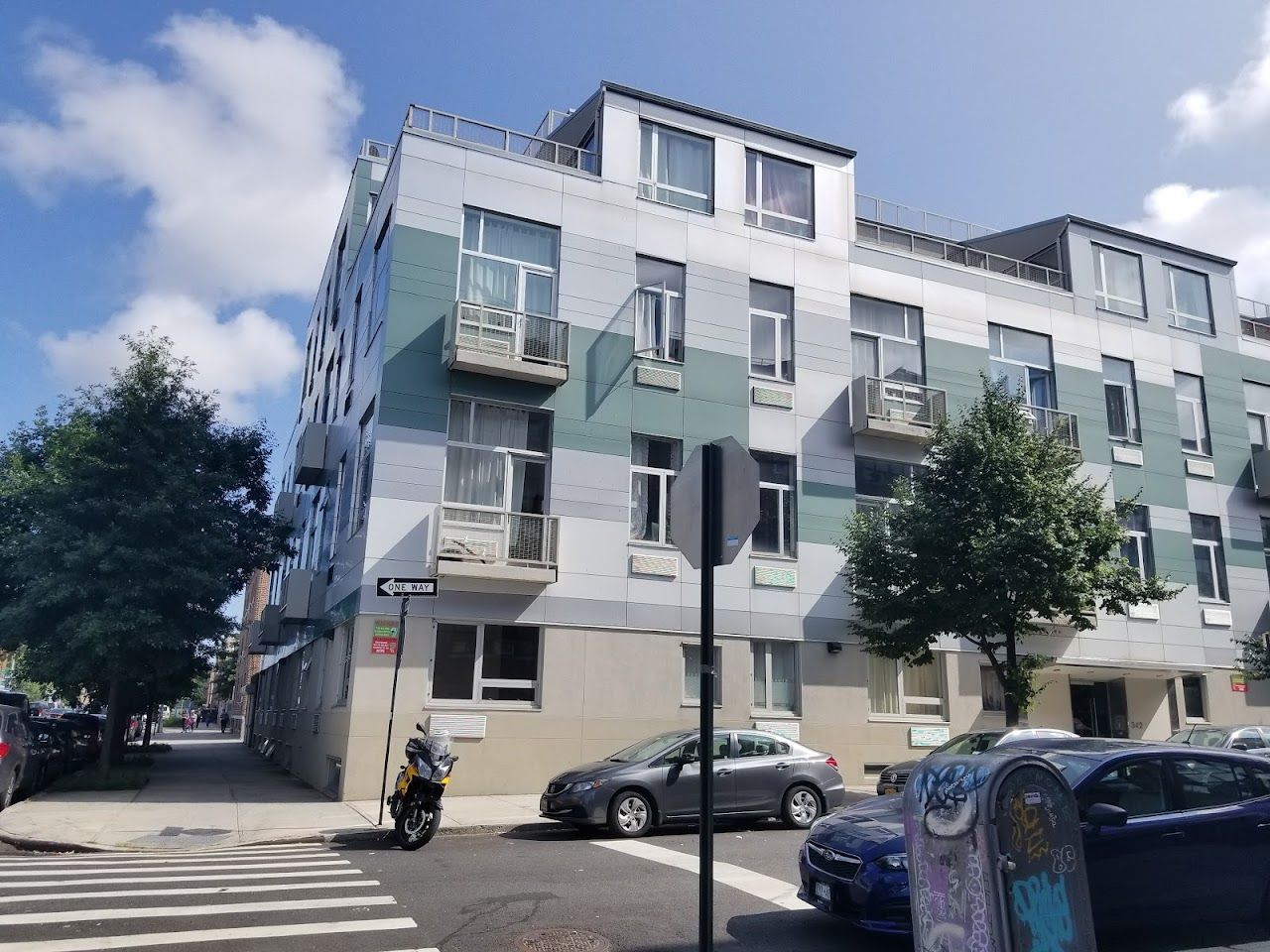 Knickerbocker Avenue Cluster