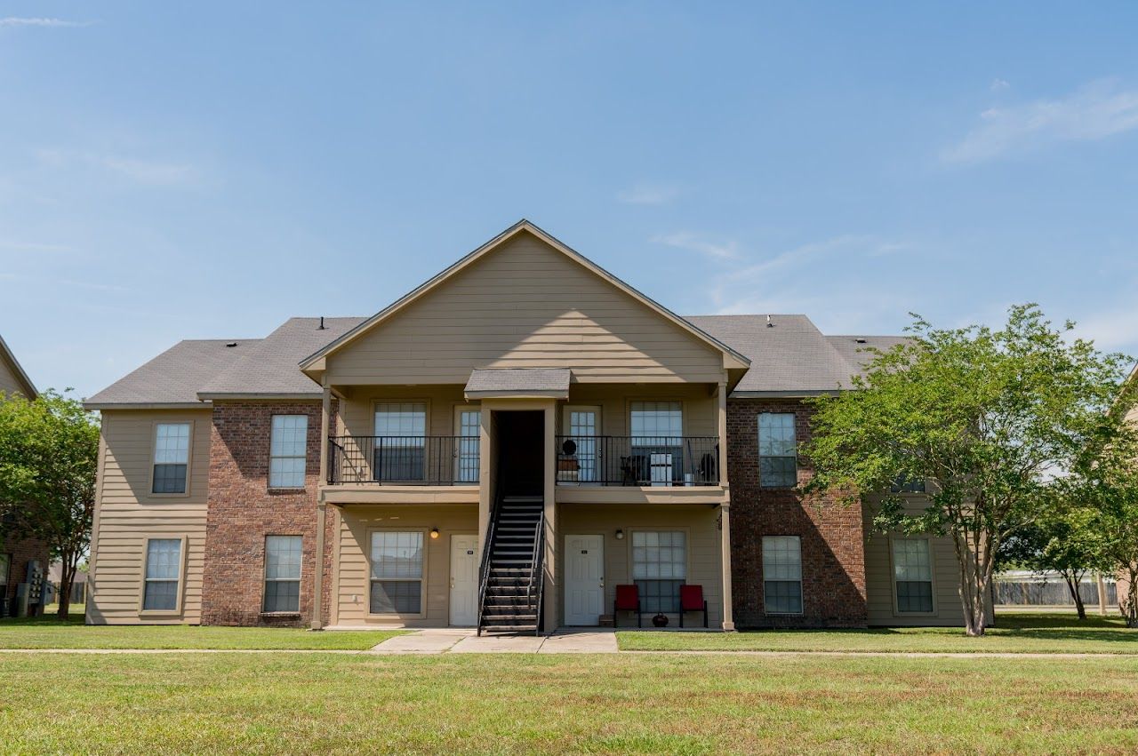 La Maison Apartments